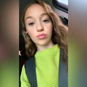 Meet your Posher, Ava